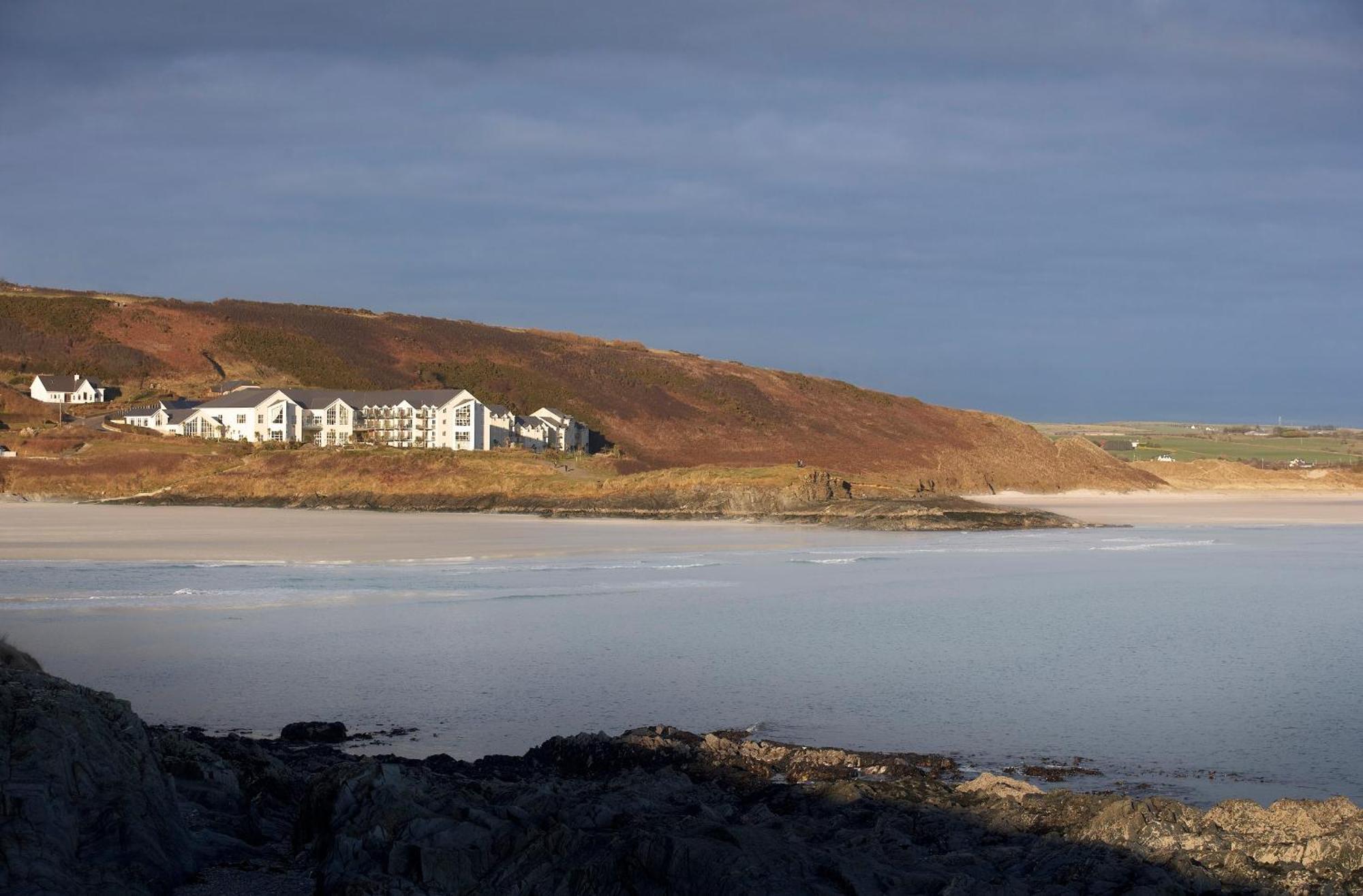 Inchydoney Island Lodge & Spa Клонакилти Экстерьер фото